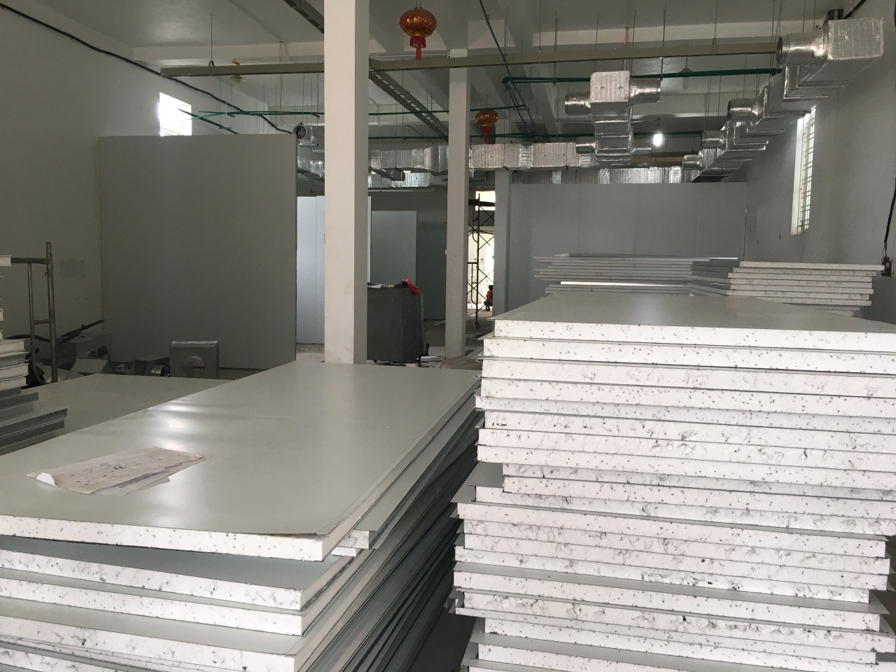 Xưởng sản xuất mỹ phẩm Pizu