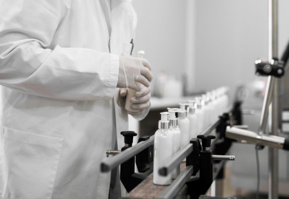 Bên trong nhà máy sản xuất mỹ phẩm OEM/ODM chuẩn quốc tế