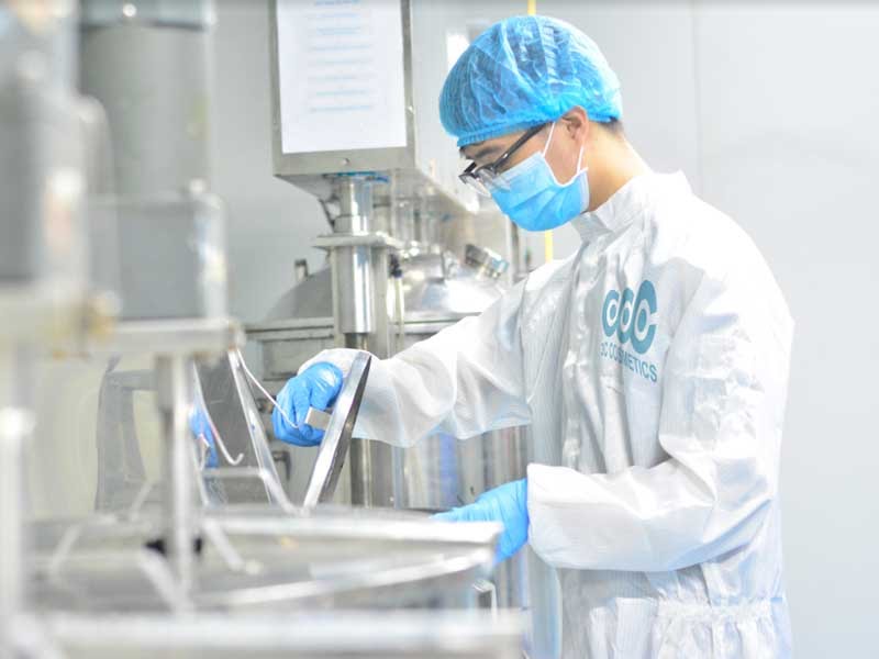 Nhà máy mỹ phẩm GMP cam kết về chất lượng sản phẩm trong sản xuất 