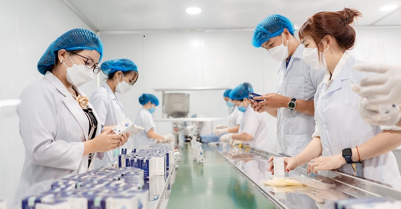 Định hướng tuân thủ tiêu chuẩn sản xuất mỹ phẩm 2026 trong ngành mỹ phẩm